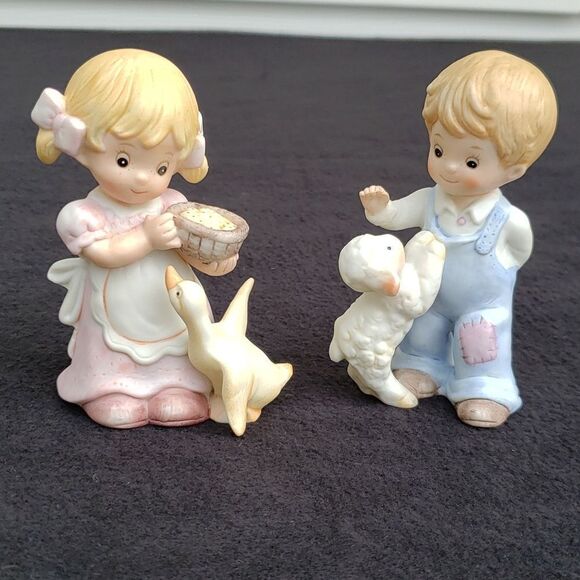 Vintage Homco Pair of Porcelain Figurines Girl with Duck Boy with Lamb #1449 - Picture 1 of 8